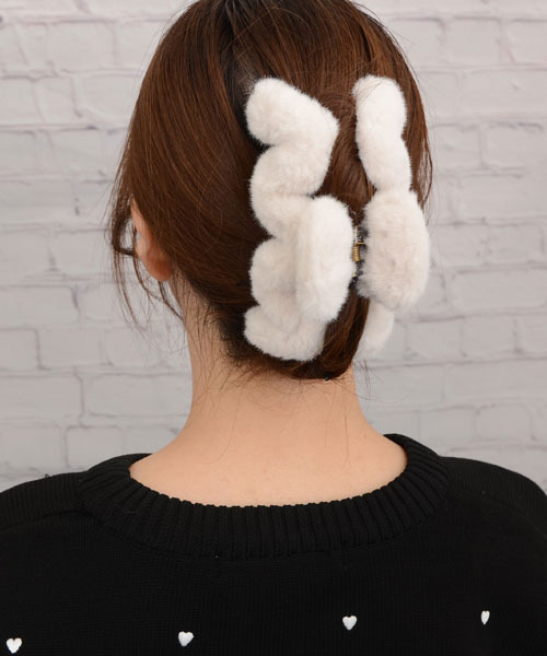 ヘアクリップ　フォックスファー　No.819 TONE SELECT GOODS ヘアクリップ 「float」もこもこ フェイク