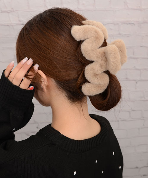 TONE SELECT GOODS ヘアクリップ 「float」もこもこ フェイク
