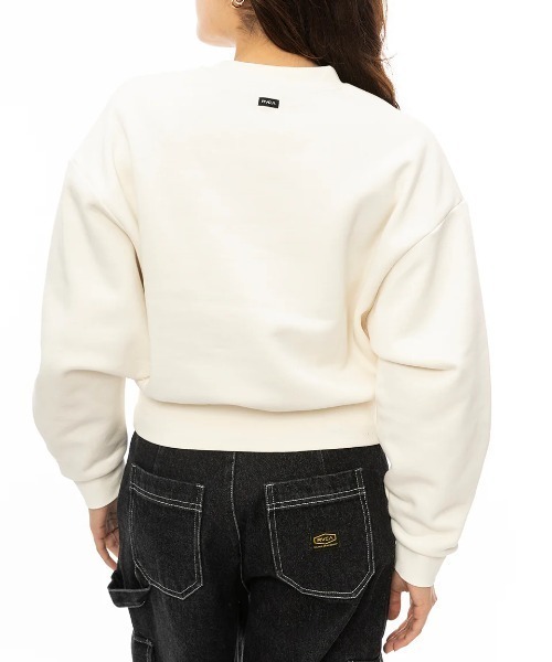 ルーカ RVCA レディース CLOUDY RVCA CREW クルーネックトレーナー スポーツ ジム スケートボード アウトドア キャンプ スノボ 正規品 楽天市場】【RVCA】ルーカ 2024秋冬 レディース CLOUDY RVCA