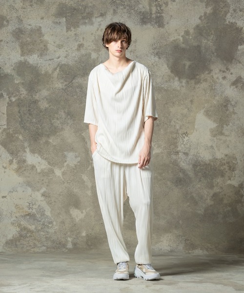 glamb（グラム） tシャツ STUNN Willow Crepe Cutsew / スタンウィロー