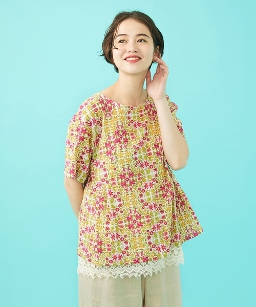 ブラウス シャツ 「日本製」Rosa flamenco フラワープリントタックブラウス レディース