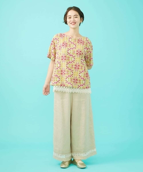 ブラウス シャツ 「日本製」Rosa flamenco フラワープリントタックブラウス レディースの画像