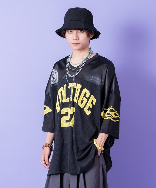 tシャツ a.p.o.v. ストリートロゴプリントシャイニーコンビメッシュ