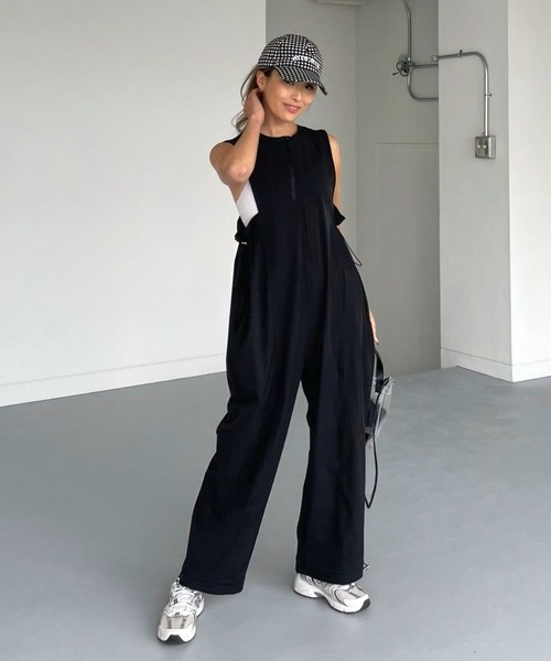 CHERI since1985 オールインワン ナイロンノースリーブジャンプスーツ