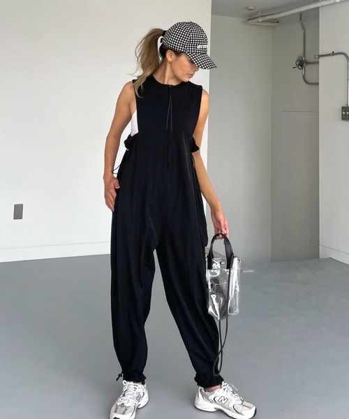 CHERI since1985 オールインワン ナイロンノースリーブジャンプスーツ