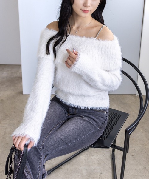 clear ニット セーター 肩ビジューフェザーオフショルニットトップス