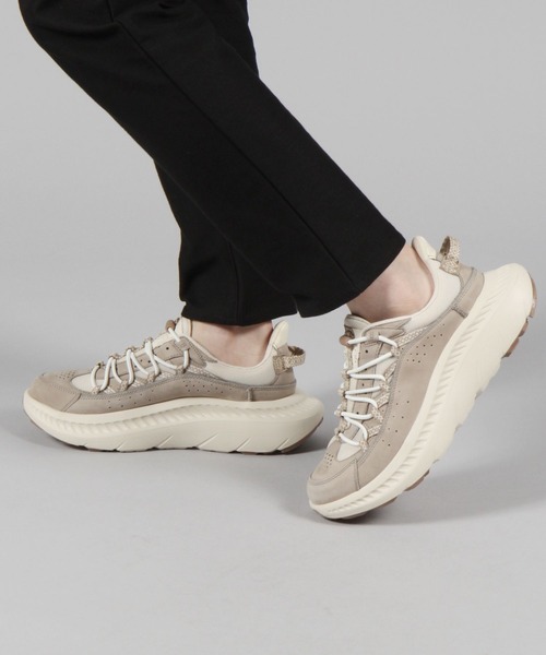 UGG Australia（アグオーストラリア） 「UGG」 ローカットスニーカー