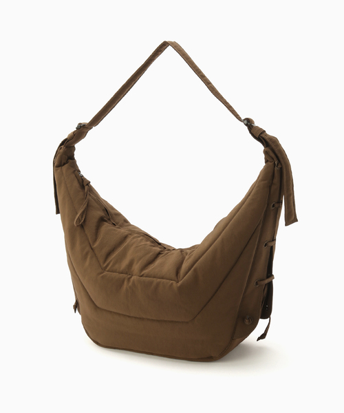 ショルダーバッグ LEMAIRE（ルメール） LARGE SOFT GAME BAG メンズ レディースの画像
