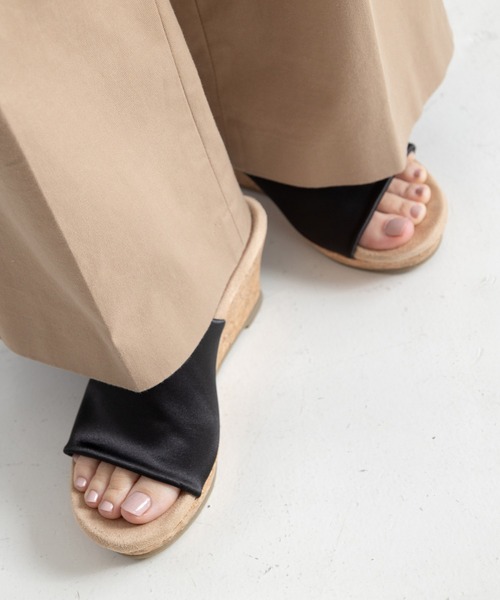 SESTO（セスト） サンダル ストレッチサテン 軽量ウェッジミュール