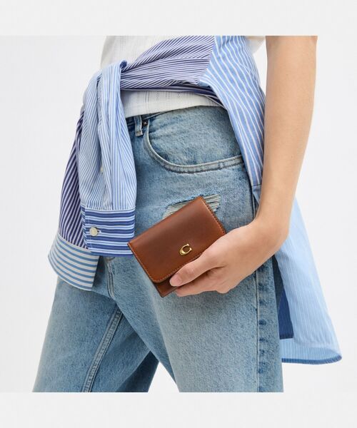 COACH（コーチ） 財布 エッセンシャル フラップ カード ケース・ラブド