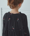 ワンピース コーデュロイ 花柄刺繍 ティアード...の詳細画像2