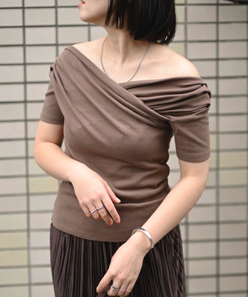 ＆HALF tシャツ ドレープスムースオフショルトップス（オフショルダー