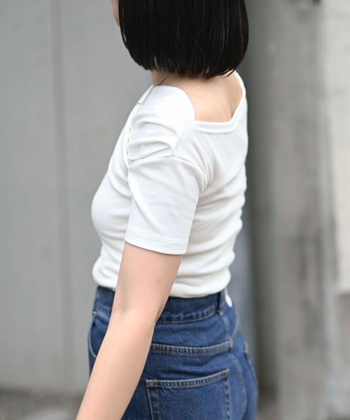 ＆HALF tシャツ 半袖 ドレープスムースオフショルトップス（オフ