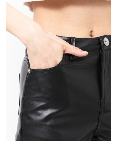 GYDA（ジェイダ） パンツ ハイウエストフェイクレザーショートパンツ