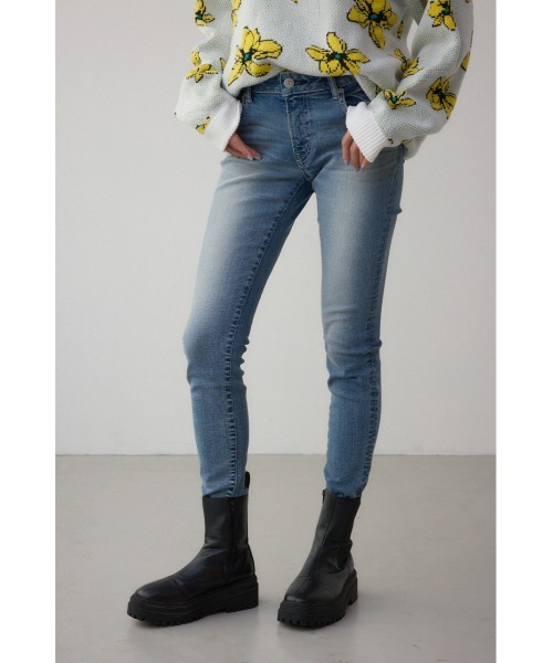 ジーンズ デニム デニムパンツ 「サイズ，身長別画像あり」AZUL DENIM スキニーデニム レディースの画像