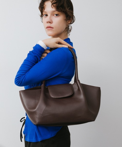 arholiday.standard トートバッグ fauxleather flap tote bag