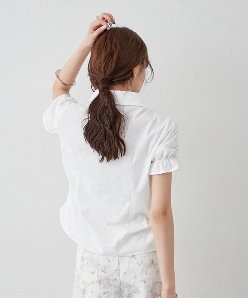 ブラウス シャツ 「＠___s_m17 セレクト/IVO」シャーリングシェイプシャツ レディースの画像