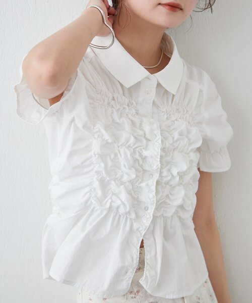 ブラウス シャツ 「＠___s_m17 セレクト/IVO」シャーリングシェイプシャツ レディースの画像