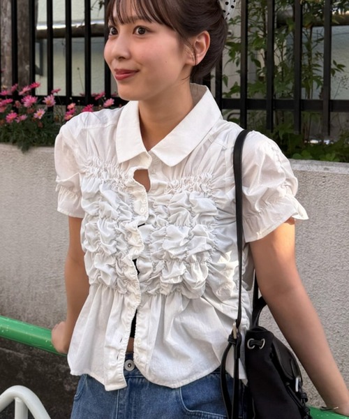 ブラウス シャツ 「＠___s_m17 セレクト/IVO」シャーリングシェイプシャツ レディースの画像