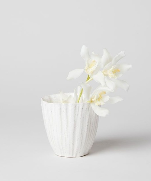 花瓶 「丸伊製陶×TODAY'S SPECIAL」たわみの ベース /360407 | TODAY'S SPECIAL | 02