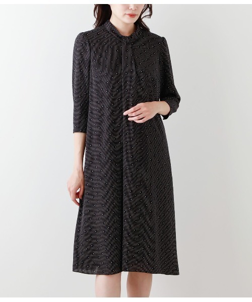 ワンピース ダイヤドットプリント ボウタイ風ワンピース ダイヤドットプリント