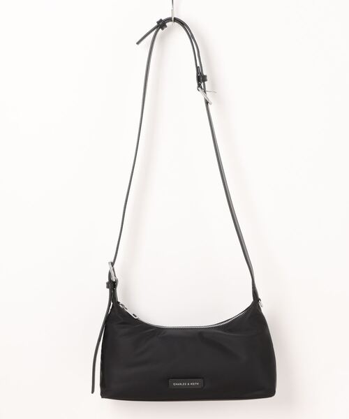 CHARLES ＆ KEITH ショルダーバッグ バッグ ナイロン チェーン