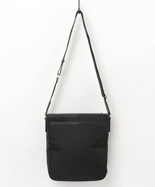 L.E.D.BITES（エルイーディーバイツ） ショルダーバッグ