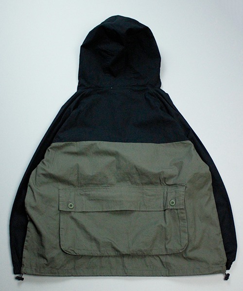 「WILDERNESS EXPERIENCE」 マウンテンパーカー MEDIUM カーキ メンズ