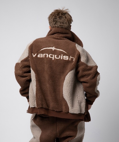 VANQUISH（ヴァンキッシュ） ブルゾン アウター Sans Serif ロゴ 