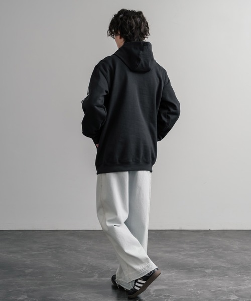 超美品 カーハート 雰囲気◎ パーカー 黒 L Carhartt カーハート MIDWEIGHT HOODED ZIP-FRONT SWEATSHIRT オーバー