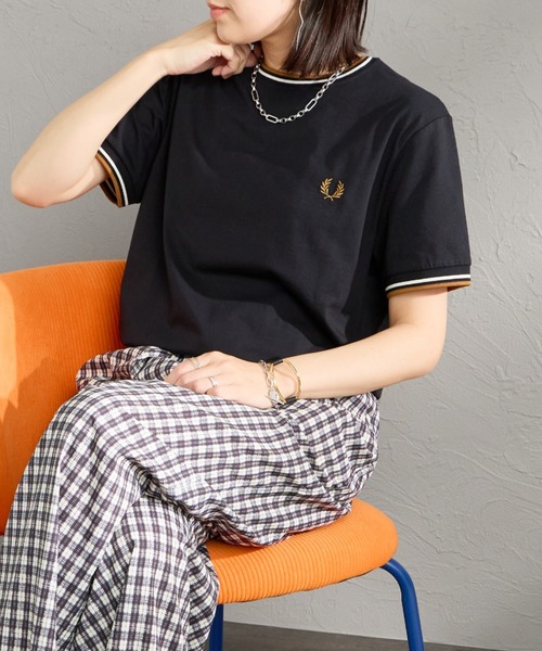 tシャツ 「FRED PERRY/フレッドペリー」 ツインティップライン ワンポイントロゴ刺繍Tシャツ M1588V レディース メンズの画像