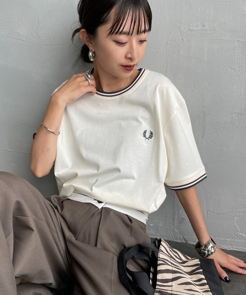 tシャツ 「FRED PERRY/フレッドペリー」 ツインティップライン ワンポイントロゴ刺繍Tシャツ M1588V レディース メンズの画像