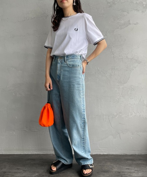 tシャツ 「FRED PERRY/フレッドペリー」 ツインティップライン ワンポイントロゴ刺繍Tシャツ M1588V レディース メンズの画像