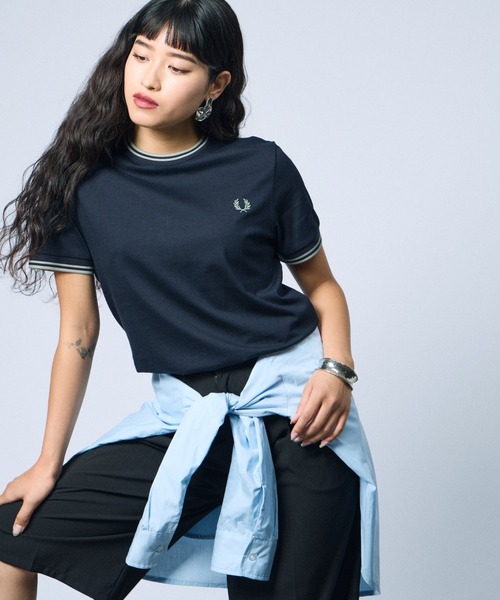 tシャツ 「FRED PERRY/フレッドペリー」 ツインティップライン ワンポイントロゴ刺繍Tシャツ M1588V レディース メンズの画像