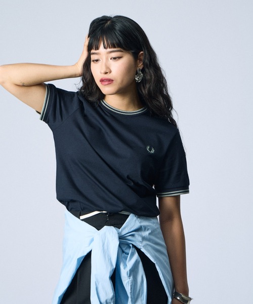 tシャツ 「FRED PERRY/フレッドペリー」 ツインティップライン ワンポイントロゴ刺繍Tシャツ M1588V レディース メンズの画像