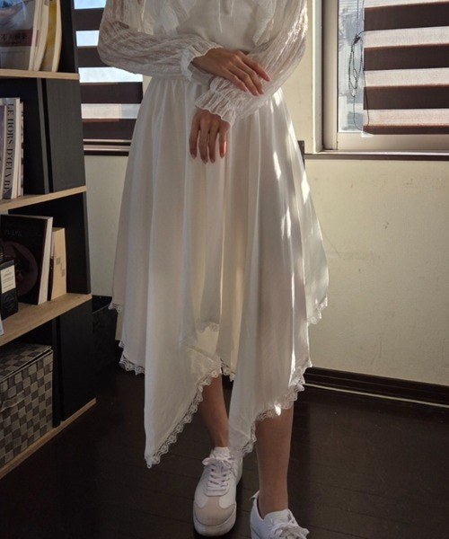 ロング スカート 揺れる裾に視線釘付け！アシンメトリーヘムレース