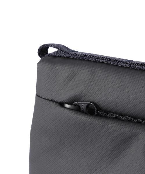 Topologie（トポロジー） ショルダーバッグ Flat Sacoche Small