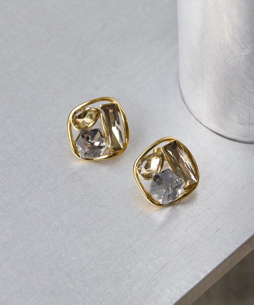 ピアス 「金属アレルギー対応/ステンレス」ビジューピアス レディースの画像