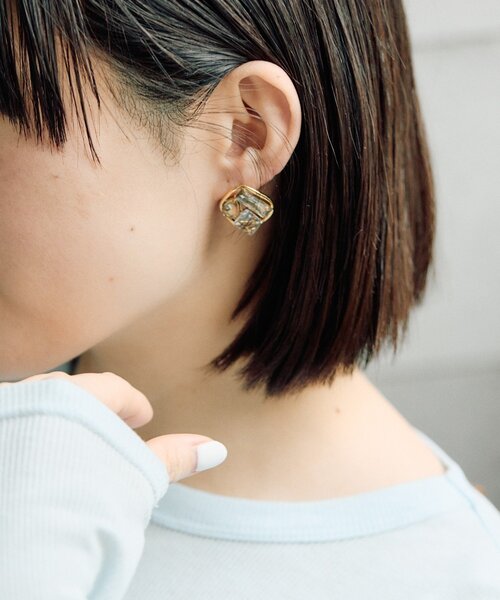 ピアス 「金属アレルギー対応/ステンレス」ビジューピアス レディースの画像