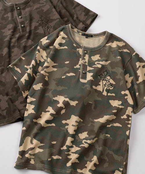 ヘンリーネック tシャツ 「82」カモフラ柄 クロスワンポイント