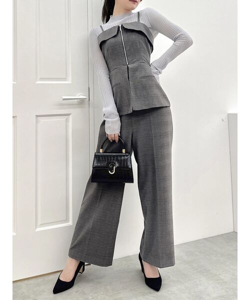 dazzlin（ダズリン） オールインワン フロントジップペプラム