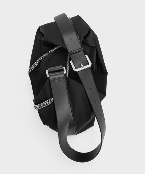 CHARLES & KEITH◆ナイロン チェーン スラウチショルダーバッグ ナイロン チェーンリンクトラペーズショルダーバッグ - ノワール