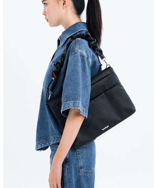 Topologie ショルダーバッグ バッグ Flat Sacoche Medium