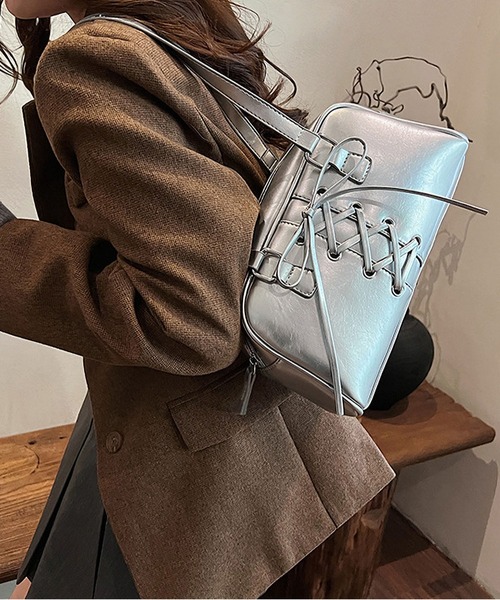 LA VORAGINE ショルダーバッグ バッグ 紐リボンフェイクレザー