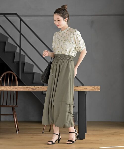 上質 トリーバーチ シルク100%ハイネックブラウス 花柄 ロゴプリント リボン LIBERTY.（リバティ） ブラウス 長袖 花柄 リバティプリント ボタン
