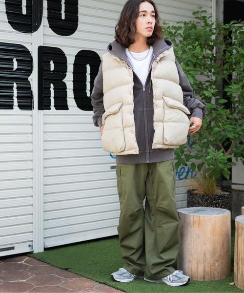 うきこ BELPER ポケットダウンベスト クリームイエロー 23AW うきこ BELPER ポケットダウンベスト クリームイエロー 23AW