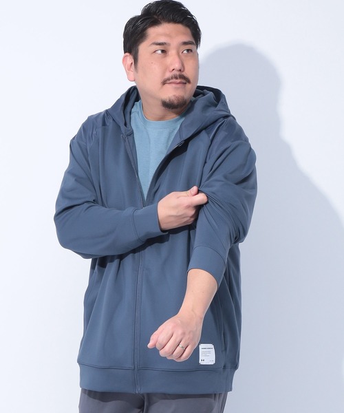 UNDER ARMOUR（アンダーアーマー） パーカー FITTED 切り替え