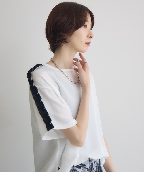 tシャツ TRANOI .ショルダーフリルレイズプルオーバー レディース