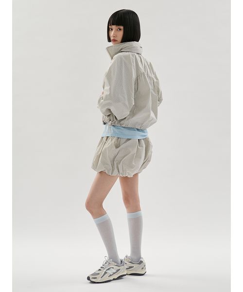 emmi 新作バルーンショートパンツ　アイボリー色　新作定価13970円 emmi パンツ バルーンショートパンツ/撥水「セットアップ対応