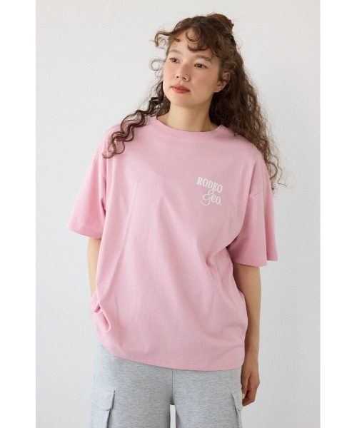 BARROWのロゴが入ったピンクのTシャツ！男女兼用、サイズはSサイズ。 RODEO CROWNS WIDE BOWL（ロデオクラウンズワイドボウル） tシャツ